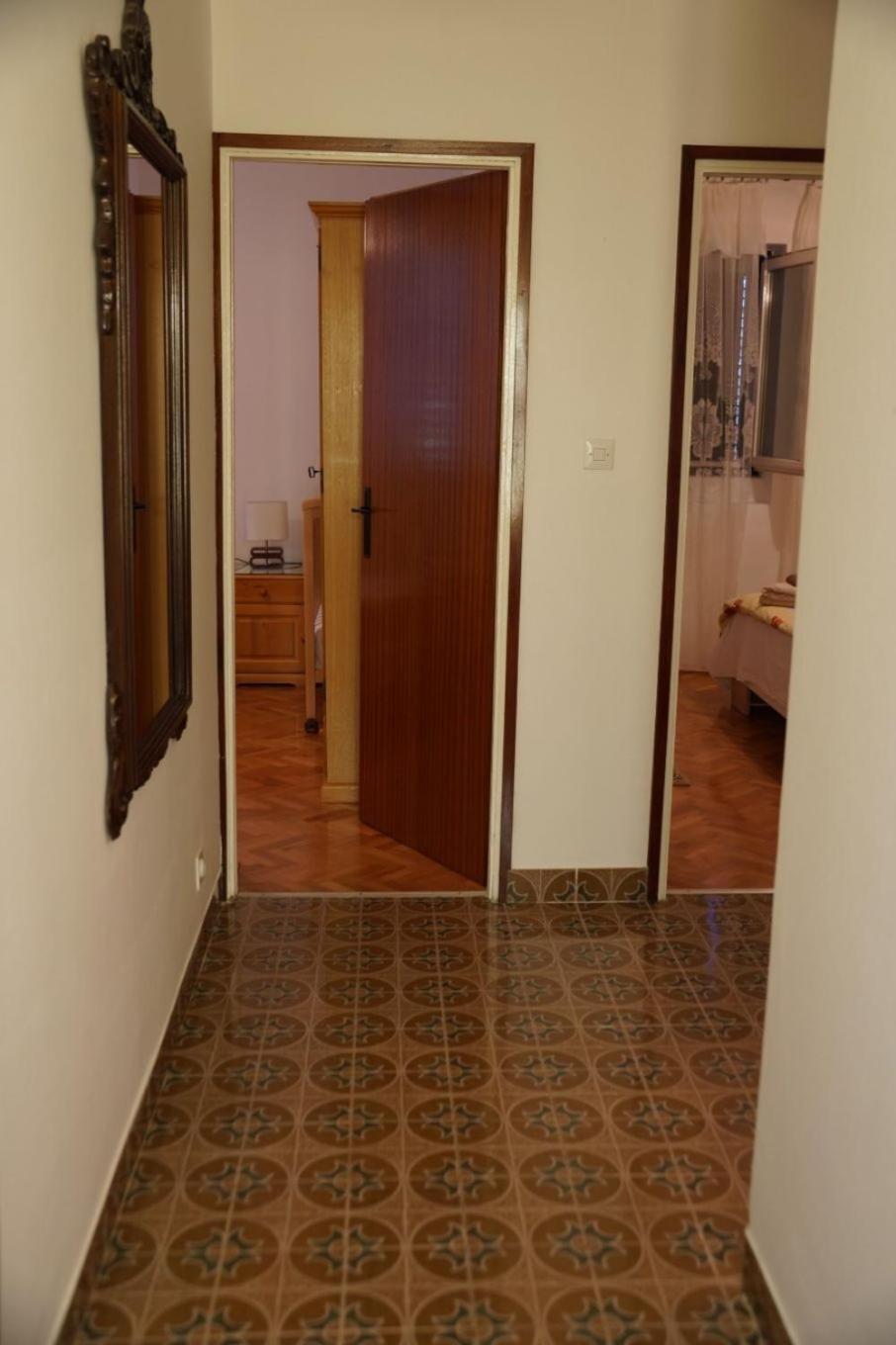 Vinišće Apartments Srdan מראה חיצוני תמונה
